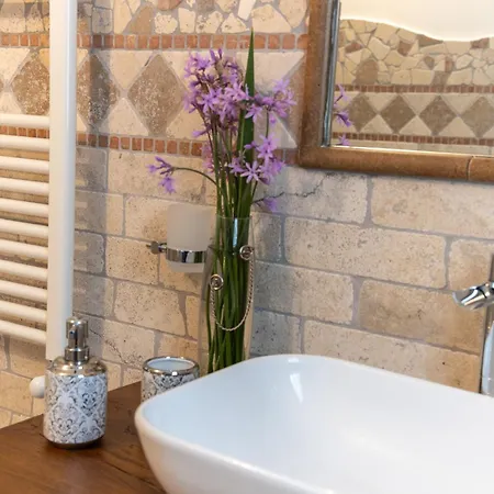 Bed & Breakfast Dimora Fontemaggio 4*