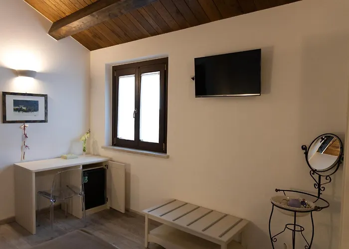 Dimora Fontemaggio Bed & Breakfast 4*